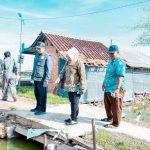 Komisi II DPRD Jabar kunjungi Kelompok Tani Binaan UPTD Perikanan Air Payau dan Laut Wilayah Utara, yang berlokasi di Kabupaten Karawang, Jumat (2/9/2022). Foto: Humas DPRD Jabar.
