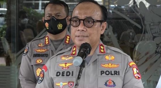 Kadiv Humas Polri Irjen Dedi Prasetyo menyatakan pihaknya masih mendalami penggunaan gas air mata oleh aparat dalam tragedi Stadion Kanjuruhan di Malang, Jawa Timur. Foto: Divisi Humas Polri.