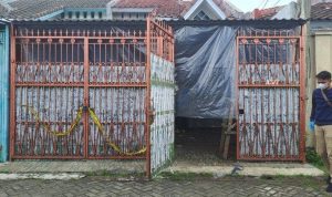 Warga Kalideres, Jakarta Barat dan media sosial digegerkan dengan penemuan satu keluarga yang tewas dalam keadaan membusuk di dalam rumah. Foto: Instagram.